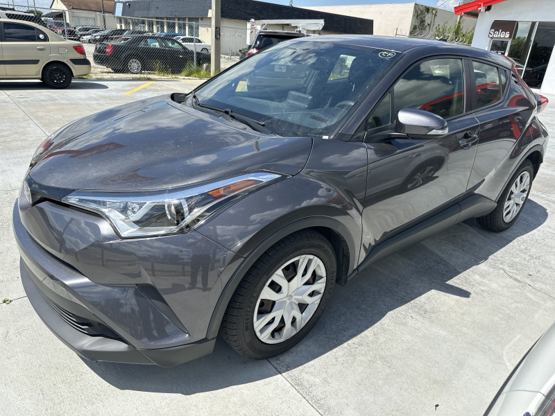 TOYOTA C-HR LE SPORT UTILITY 4D