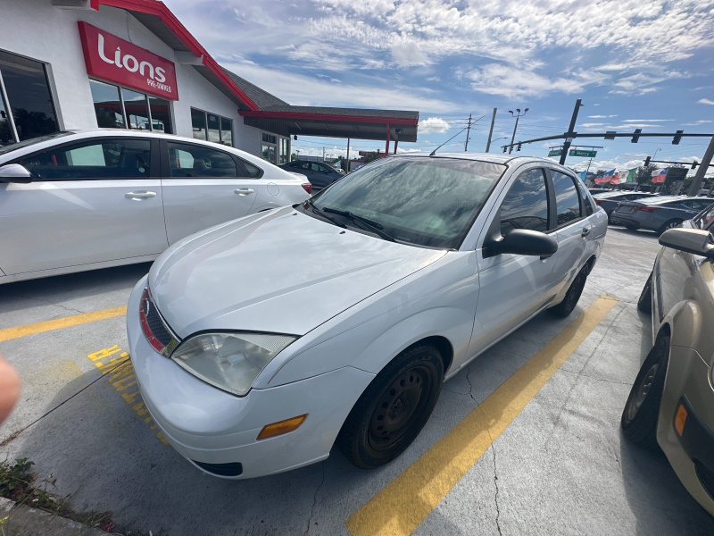 FORD FOCUS ZX4 S SEDAN 4D